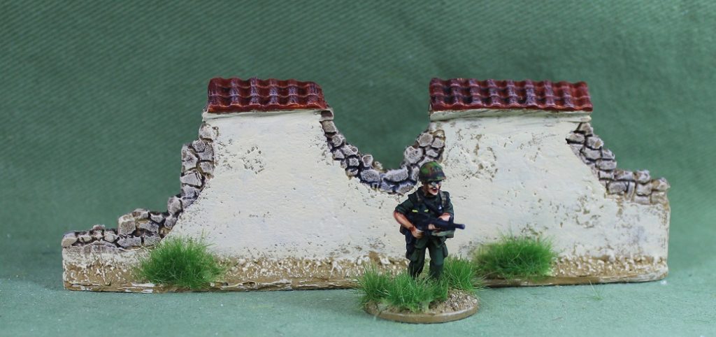 Crumbling Wall - Empress Miniatures.jpg