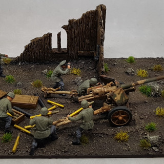 PAK 40 Crew, Base and Assembly