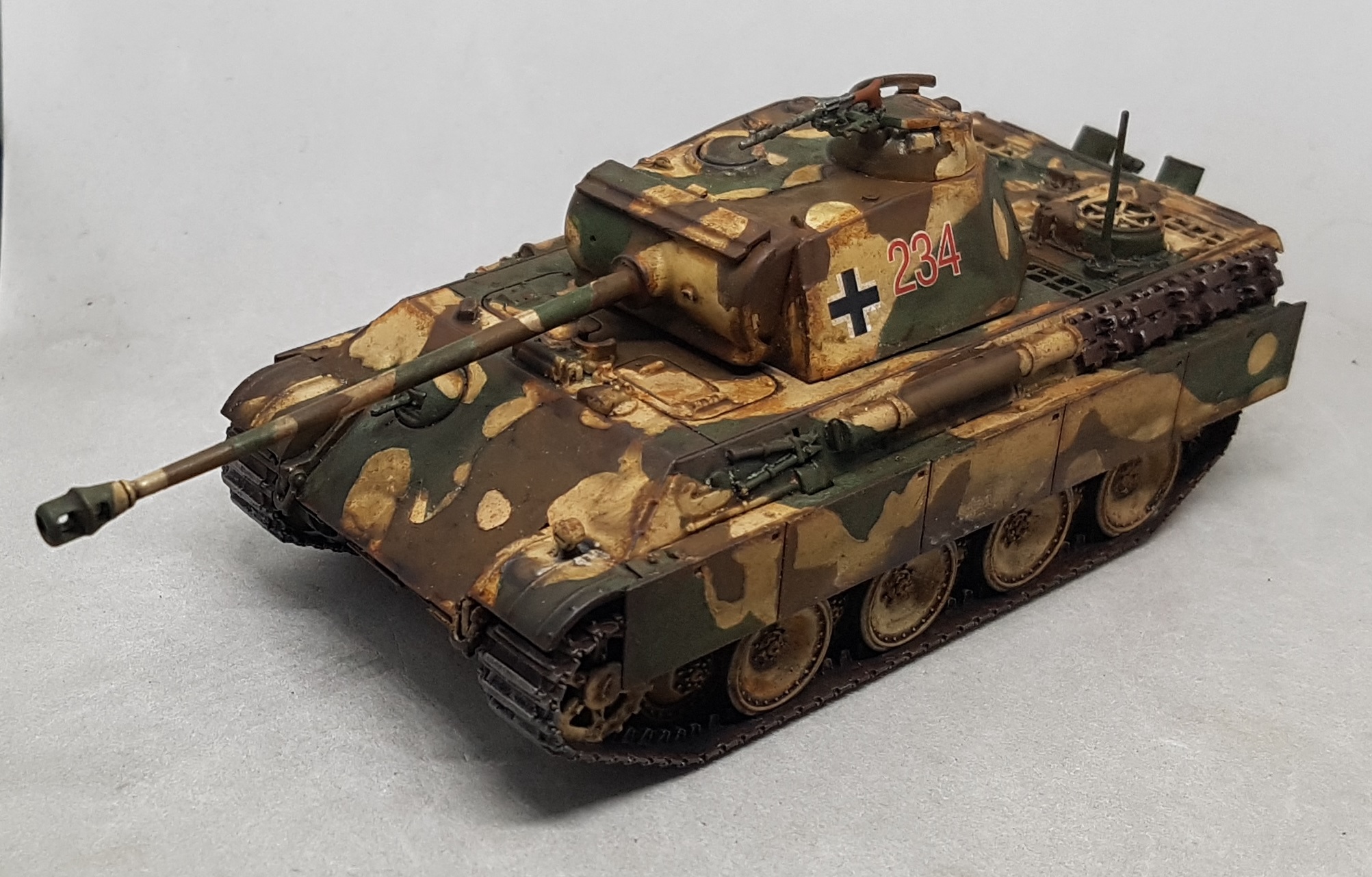 Finishing the Weathering and the Tank – OnTableTop – Home of Beasts of War