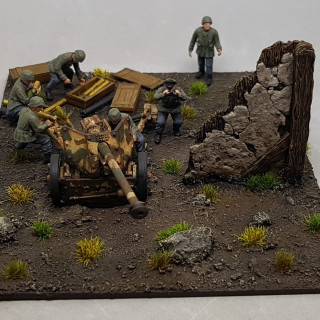 PAK 40 Crew, Base and Assembly