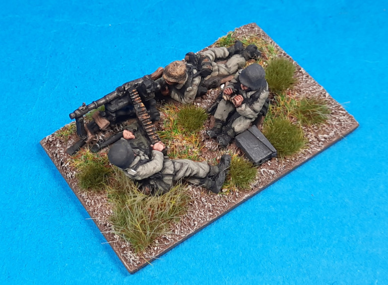 German sMG34 team...