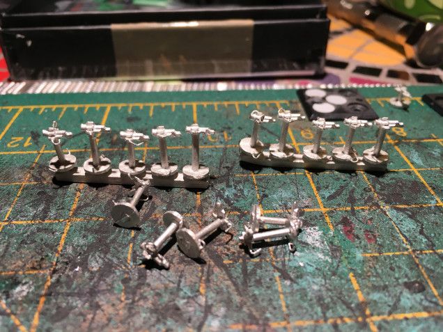 Managed to get hold of some original new on the sprue imperial fighters for Battlefleet Gothic. Just tidying them up before I’ll glue them to the bases.