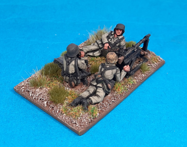 German sMG34 team...