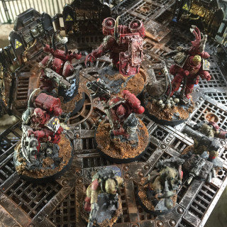 The Display Board nears the finish as Word Bearers Arrive...