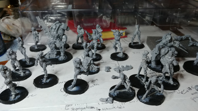 Here's a pic of the current force all primed up in grey.