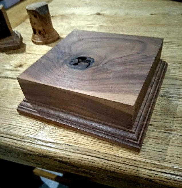 So thats the main model for the piece but let's look at the base!!   First of all I knew I wanted to do something bigger than I had attempted before so I contacted Richard at Oakwood Studios and asked him to make me a plinth base thingy.......And he did!!!! 120mm x 120mm on top made of walnut. It is gorgeous!!