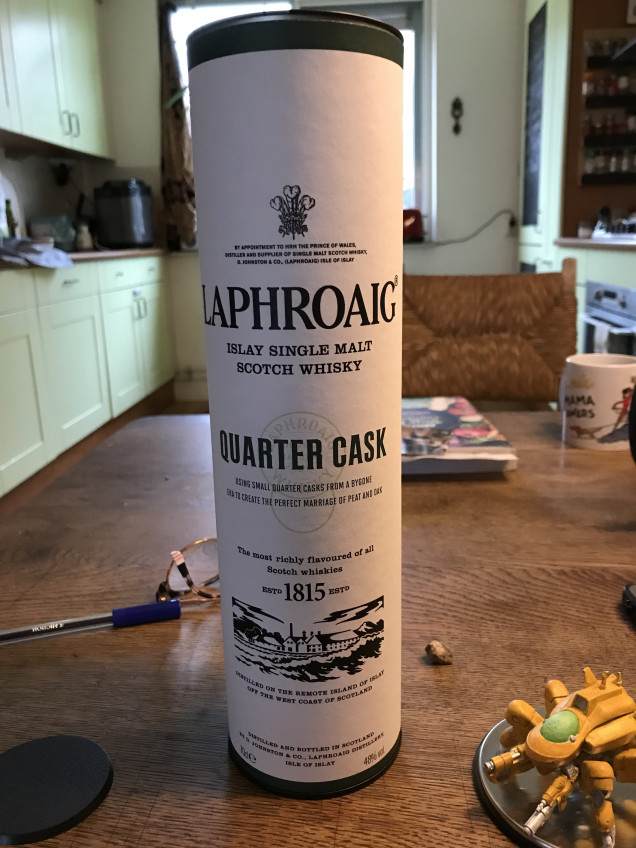 A Laphroaig Quarter Cask Base: the Gentleman's Choice