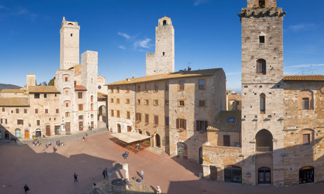 San Gimignano's main square - my main reference village