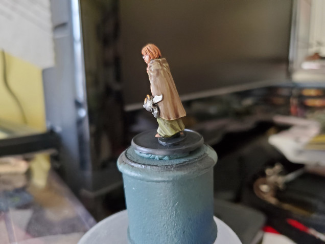 Most of the back and sides of the mini is covered by the cloak, so it is a little boring, but I tried to go into the highlights a little more than usual.