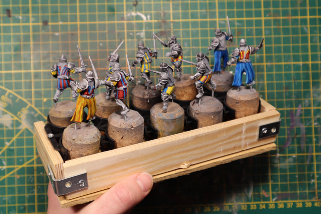 Batch paint some 100 kingdom soldiers