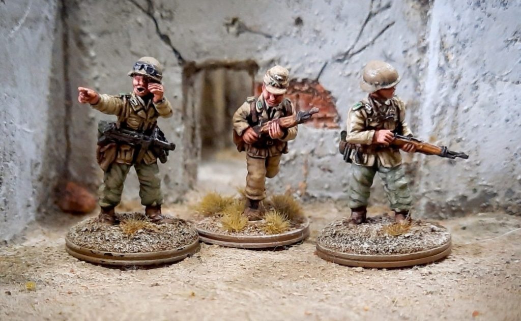 German Afrika Korps Platoon Miniatures - Plastic Soldier Company