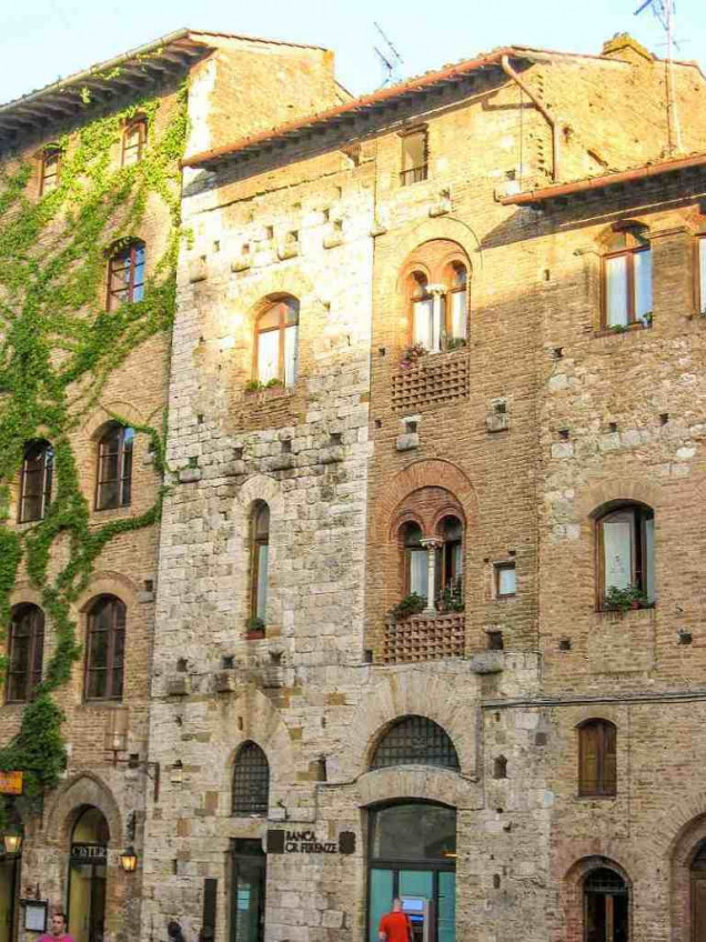 A building that has had an extension at a later point to provide some more 'upward' living space