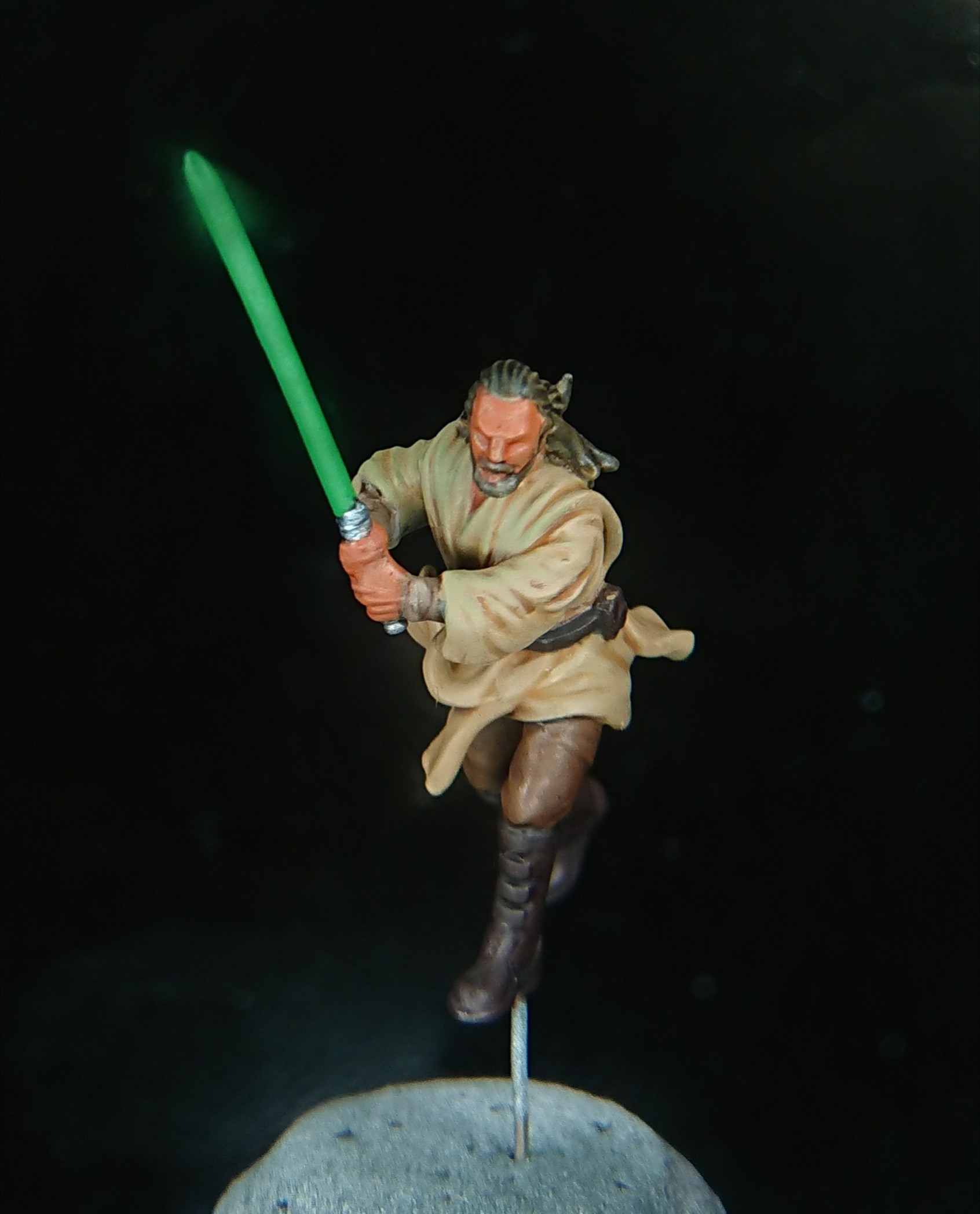 Qui-Gon Jinn – Geektopia Games