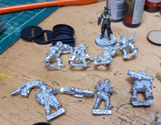 Some old school heavy weapons plus some newer metal troops above