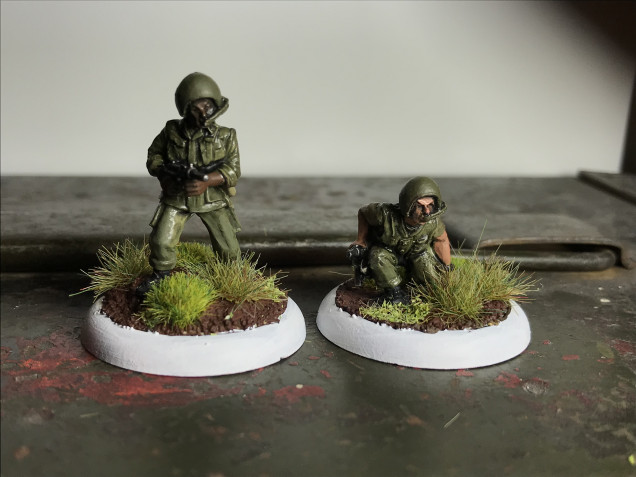 Thought i would paint up a couple of disembarked crew maybe for use as objective markers.