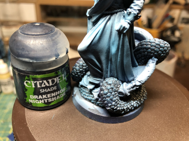 I then applied a diluted wash of GW Drakenhof Nightshade.