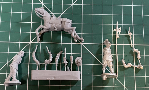 Avanpost figures straight form the packet - resin on the left and metal on the right.