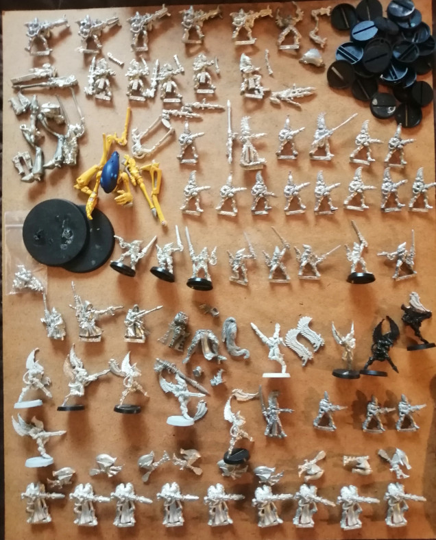 My old Eldar army stripped of the one thick coat. Photo in Gerry soft focus.