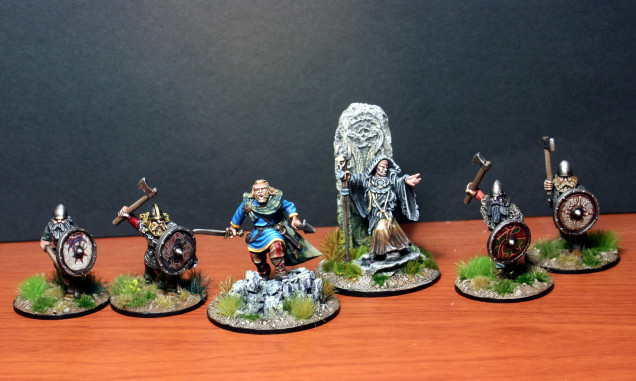 Another obligatory group shot.  Note the stark difference between the wizard and the hero.