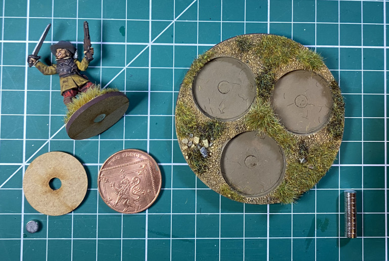 A custom 2p movement tray from Warbases to take 2p bases