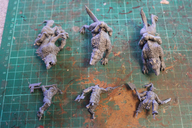 First off I partly built the 'Thunderwolf Cavalry' and built the 'Khorne Bloodbound Garrek’s Reavers'. They needed building as they were molded so it was easier to build then cut as you'll see below