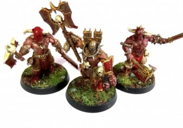 I think I will use the middle guy, the more impressive looking mini, to complete the 10 minis of the cabal