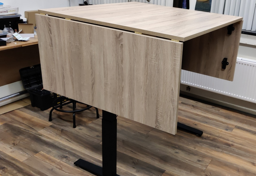 Hobby / gaming table by Poentje