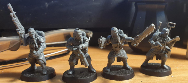 Veteran troop, Gunner with grenade launcher, Sargent, Comm's troop 