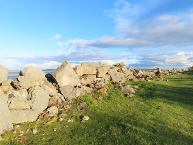 Low sun on rocks