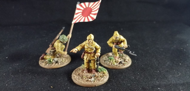 Second Lieutenant and 2 men