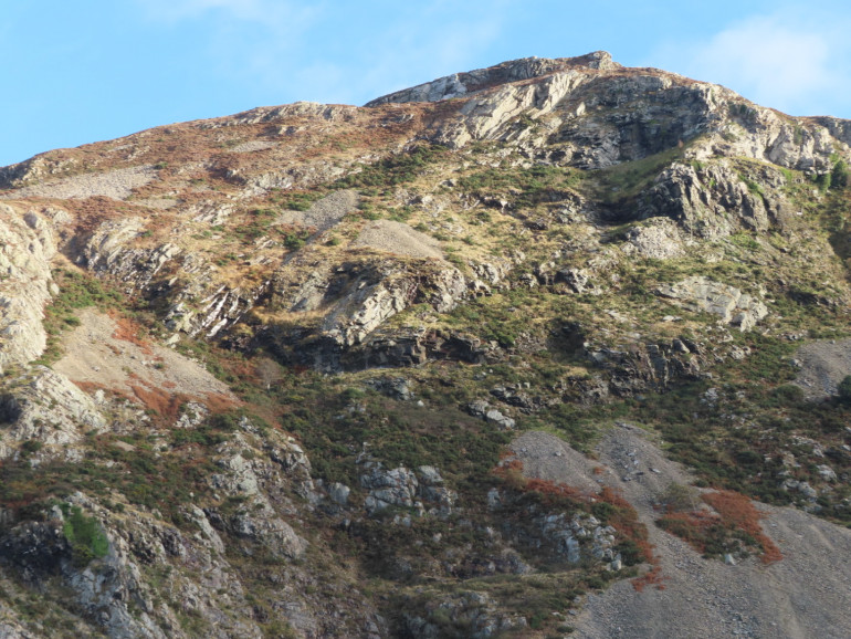 Low sun on rocks