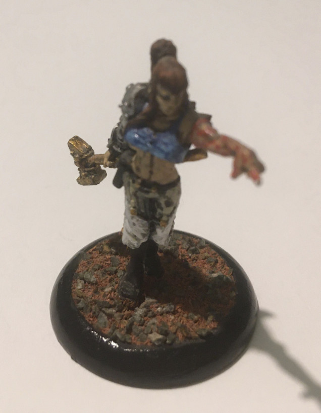 Wyrd Miniatures SKU WYR5004 Taelor - Lady Hammerstrike Sculptor unknown.