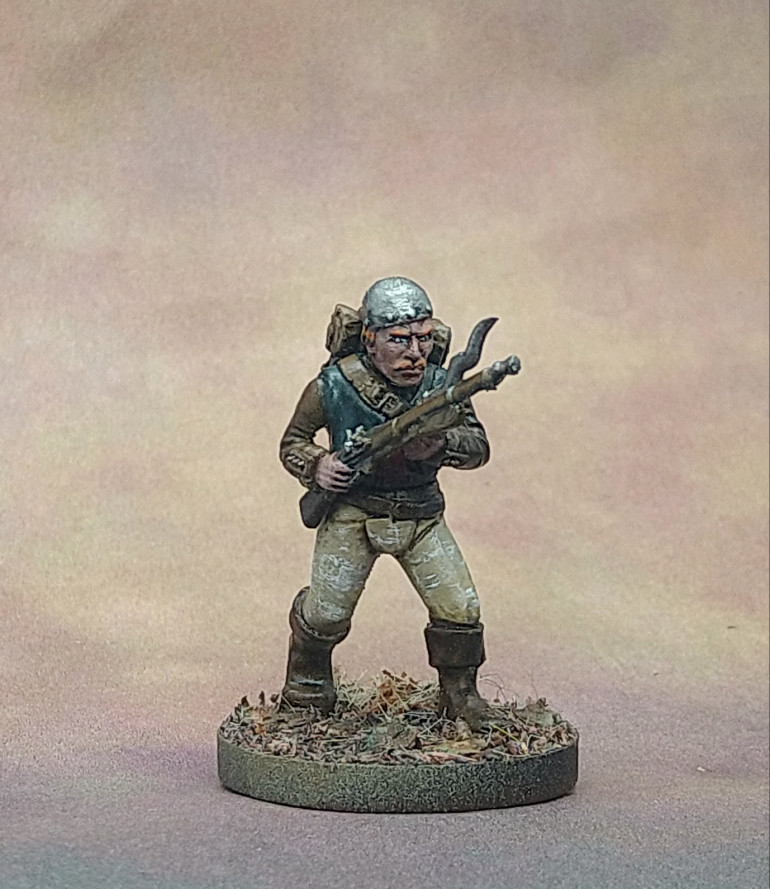And another Bandit. From a GW body and head and Victrix French arms and pack. Plus a NorthStar Cultist knife. The arms don't quite scale perfectly, but the GW mini is probably closer to 32mm rather than 28mm.