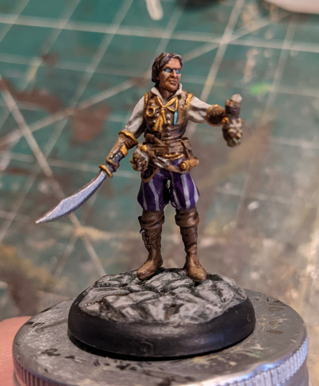 As the Adventuring Noble is a magic user, harnessing the power of exitic artefacts, I thought I'd show mine mid-casting.  Also put some grey in his hair because I think he looks like Harrison Ford.