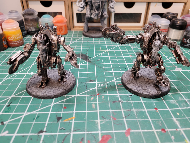 The Mortifiers got a base coat of Warplock Bronze and a heavy drybrush of Leadbelcher.  I am plum out of both of those, I guess I got to leave my house - goddammitt!!!  
