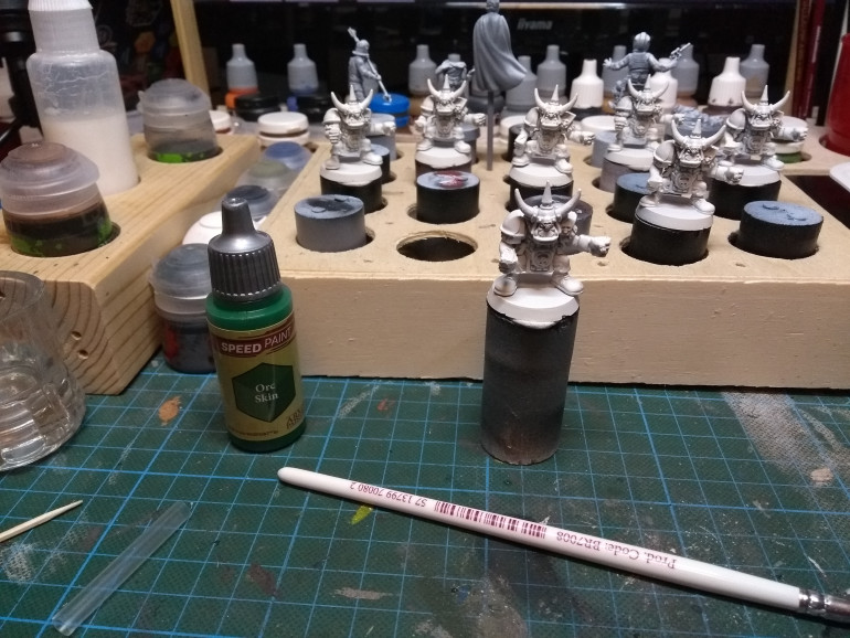 First, of course, comes Orc Skin. (Side note: each colour comes with two metal balls as mixing aids and a large brush is also included in the set. You really get your money's worth[1])