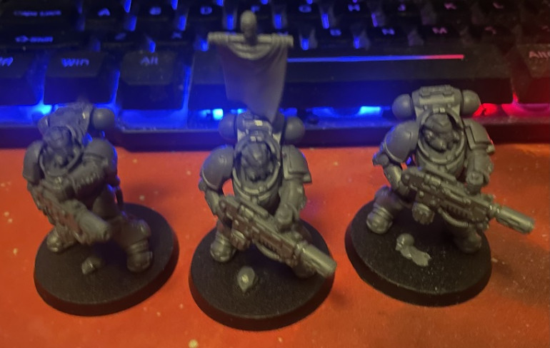 Eradicators for Uriel Ventris' 4th Company Ultramarines - sticking with my policy of old school back banners and everyone wears a helmet. I think I want to do them a squad each of Assault & Devastator Marines, and maybe a Firstborn Lt?