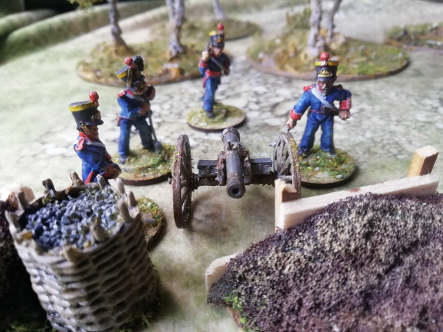 The minis come without artillery pieces so I'm using some from my napoleonic range. I like to base crews up separately so I can use guns as scenic pieces 