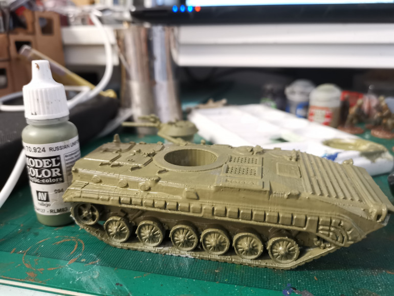 Painting the BMP 1