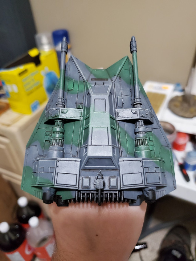 Then I did a light drybrush of Screaming Skull (GW) across the whole hull to get some sharper highlights. You could probably skip this part, but if you do then less truly is more here...