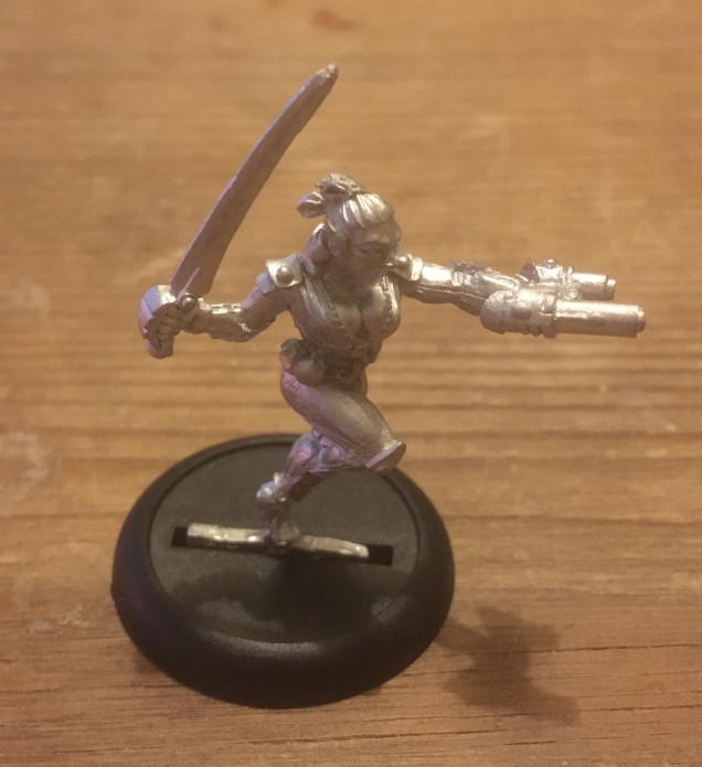 This is a white-metal casting in 28mm ‘scale’ and as with all Diehard Miniatures has an ‘Oldhammer’ style - a nostalgic throwback to the 1990s. She is a single piece casting and has very little flash requiring sanding down. I will mount her on a 30mm lipped base for painting and will decide later if I want to create a customised base or a pre-cast resin base. 