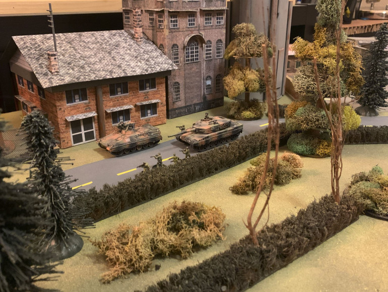 A Leopard 2 on the prowl ...