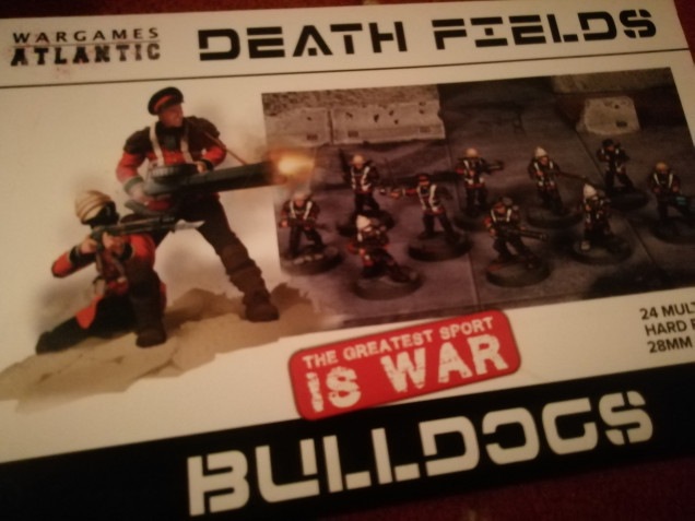 After playing a couple of games of stargrave I thought I'd pick up the bulldog box set and see what sort of crew I could put together with a few conversations. 