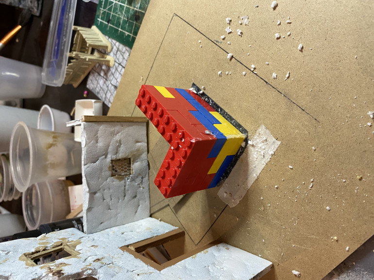 A lego jig to glue perfect corner (or try to)