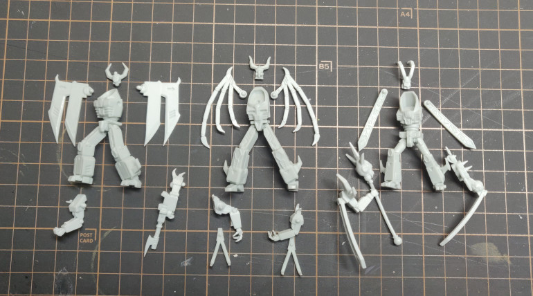 The Narcitron's Sins models are some of the original resin models Traders Galaxy put out for Bot War  and come in the light grey resin. The details are superb and there was barely any cleanup required