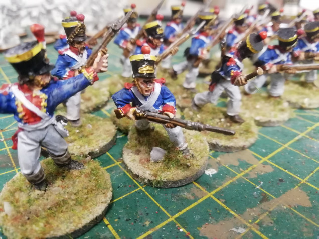 I've painted up another 40 infantry which completes my force for attacking the alamo. I have ten more cazadors to paint but then I can move on to the texans. I had an email from boothill miniatures after my last purchase and they enquired as to what I was up to with my collection. I've been picking up Mexican infantry each month for nearly a year so they were starting to wonder why I needed so many. Nice when a company take notice and appreciate your business 