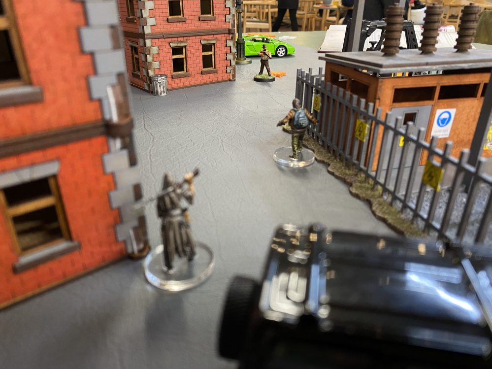 Pushing figures around