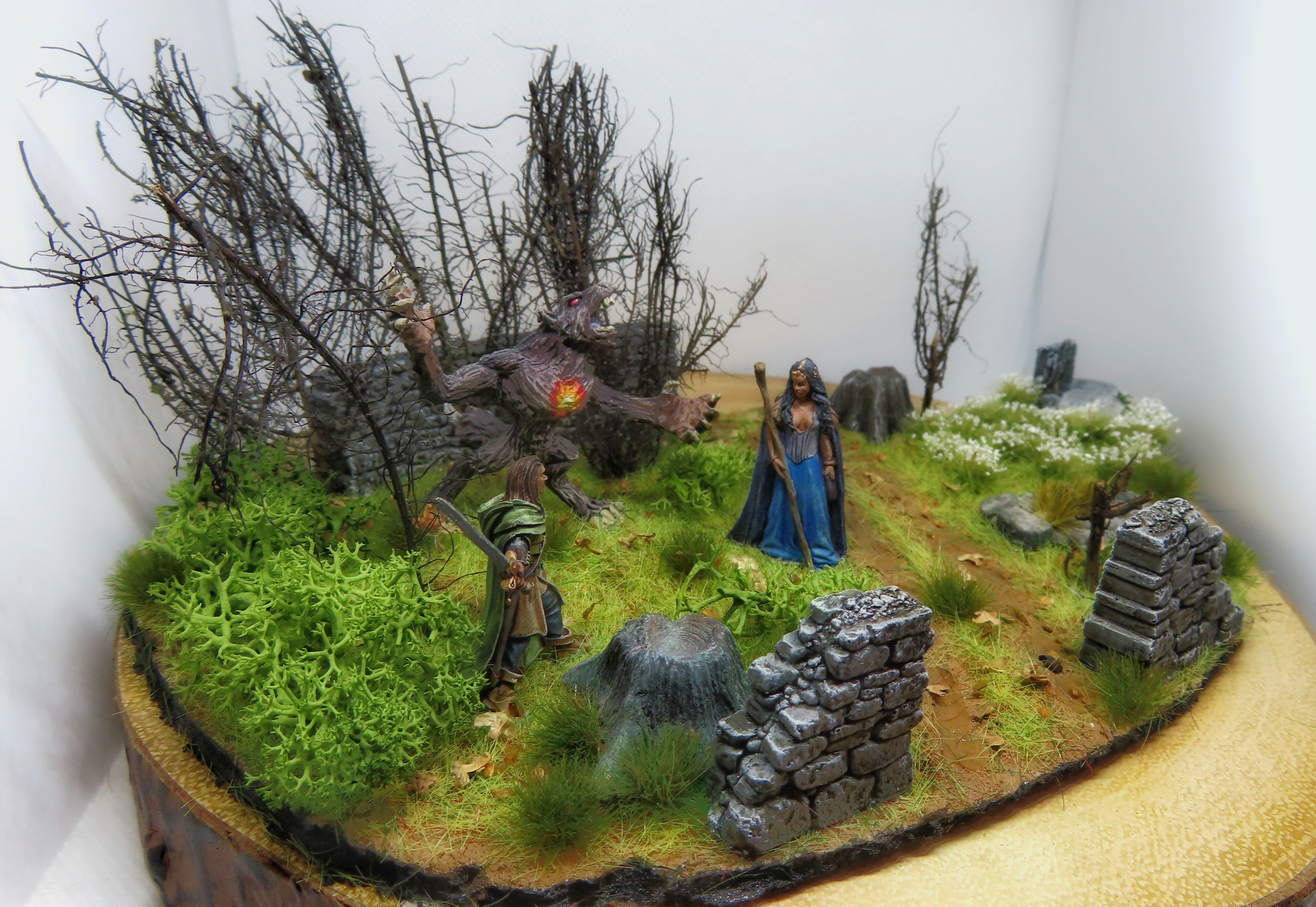 Beren & Luthien Diorama #1 by thedace