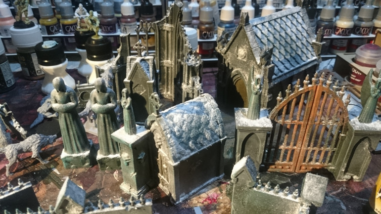 I then acquired a few more scatter elements and grave them the same vert de gris treatment as some of the stone ruins, and then it was just a case of trial layouts on the table