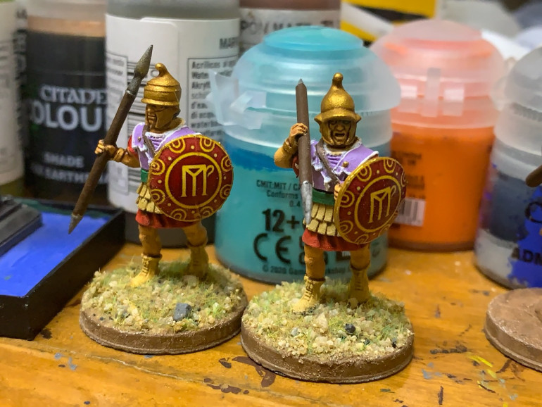 Had these guys waiting around for awhile as I’d run out of transfers. Figures by Victrix, shields by Aventine Miniatures. Transfers from Little Big Man Studios. With these two, I can now field 16 Pezhetairoi with javelins. 